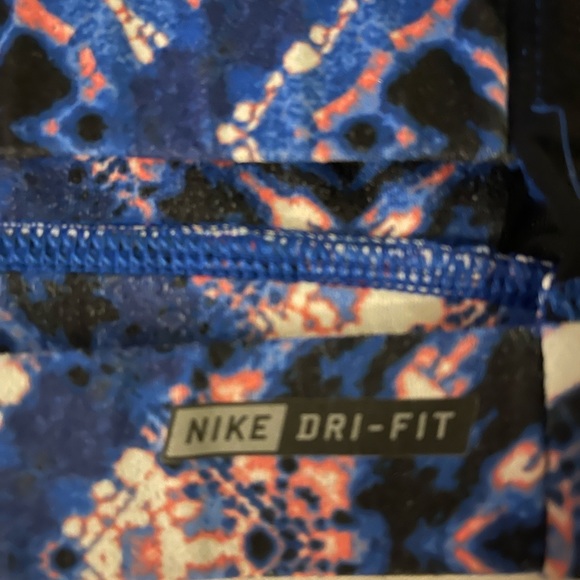 Nike dri fit sports bra - Picture 5 of 6